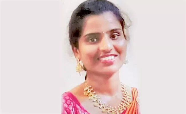 Woman Goes Missing While Went Movie With Her Husband At Gachibowli - Sakshi