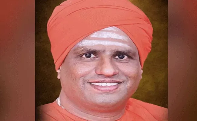 KarnatakaLingayat seer Found Dead in Math 2 page Suicide Note recovered - Sakshi