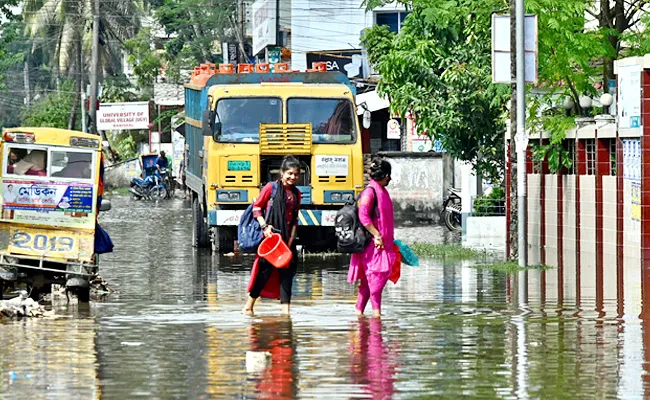 Bangladesh Cyclone Sitrang kills 35 People 8-Million Without Power - Sakshi