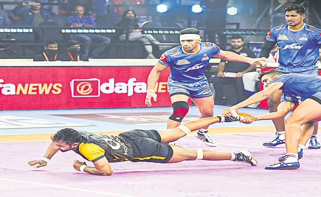 PKL 9: Haryana Steelers defeat Telugu Titans - Sakshi