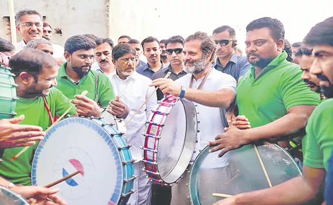 Rahul Gandhi Promises To Public In Bharat Jodo Yatra - Sakshi