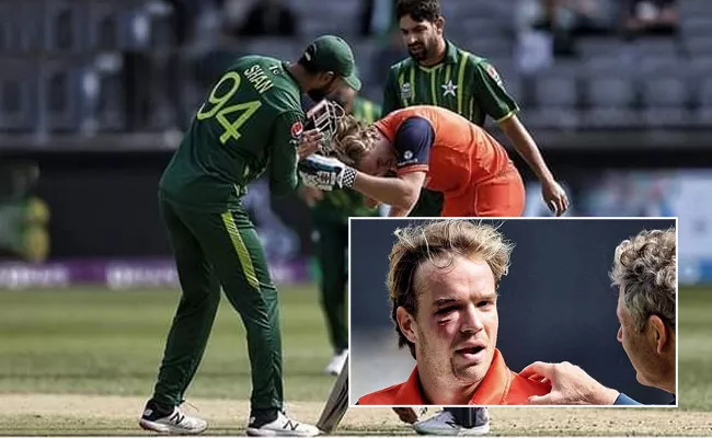 T20 WC 2022: Netherlands Batter Bas De Leede Gets Hit Badly By Haris Rauf Bouncer - Sakshi