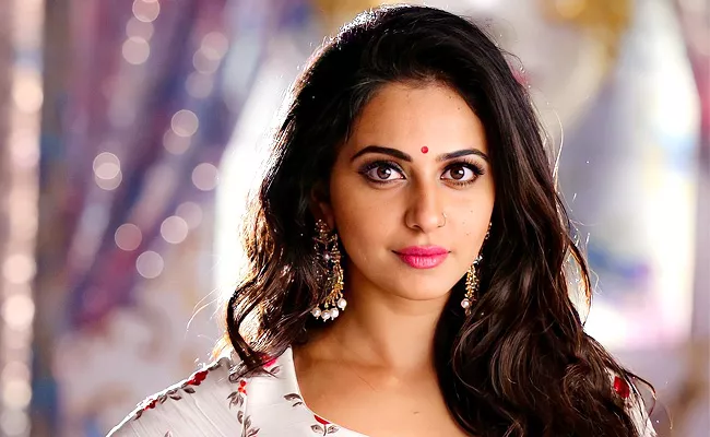 Rakul Preet Singh Shares Photos Of Vacation Days from Maldives - Sakshi