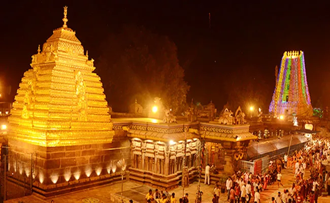 Karthika Masam 2022: Dasavidha Harathi Darshan in Srisailam Temple - Sakshi