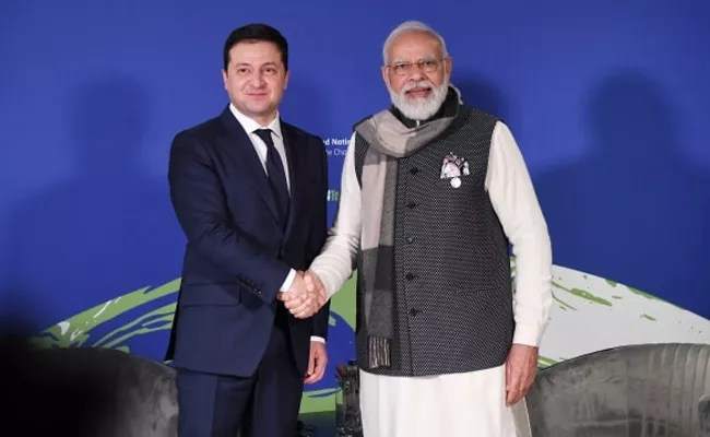 PM Modi Speaks Ukraines President Volodymyr Zelensky On Phone - Sakshi