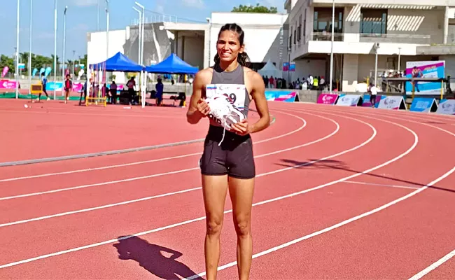 National Games 2022: Jyothi Yarraji wins gold in 100m hurdles with record - Sakshi