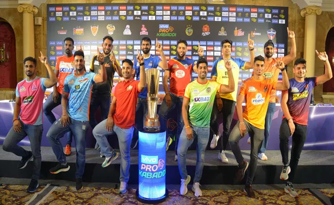 PKL Season 9: Defending champions Dabang Delhi face U Mumba in opening match - Sakshi