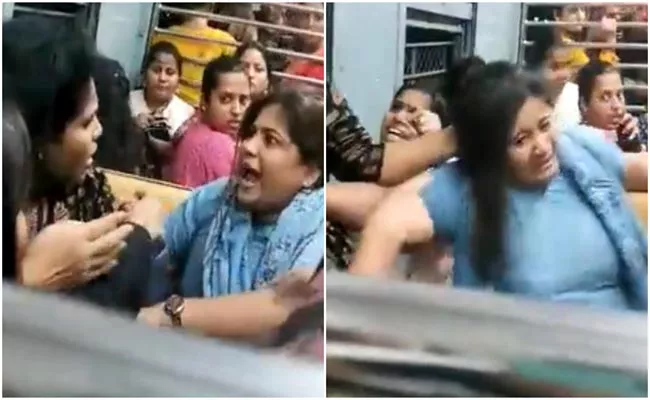 Viral Video: Fight Between Women On Mumbai Local, Woman Cop Injured - Sakshi