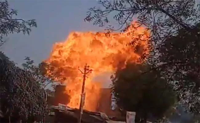 Six Gas Cylinders Explode In Rajasthans Jodhpur Four Dead - Sakshi