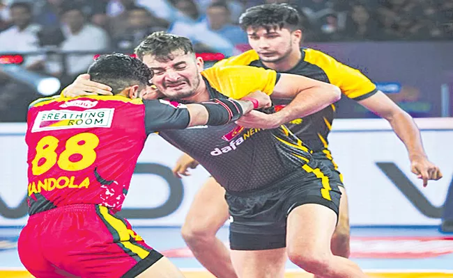 PKL 2022: Bengaluru Bulls begin vivo Pro Kabaddi Season 9 with win over Telugu Titans - Sakshi