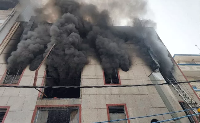 Massive Fire Break Out Footwear Factory in Delhi Narela - Sakshi