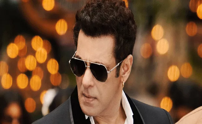 God Father Actor Salman Khan Security Upgraded By Mumbai Police - Sakshi