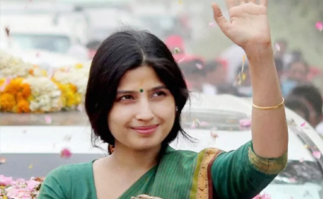 Mainpuri Bypolls: SP Choose Dimple Yadav As Official Candidate - Sakshi