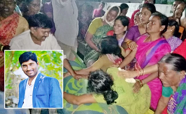 Singareni Worker Died In Road Accident  - Sakshi