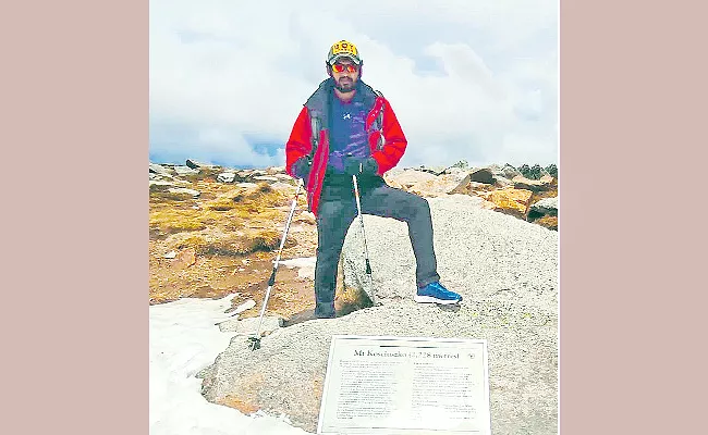 Umesh Achanta Climbed Mount Kosciuszko  - Sakshi