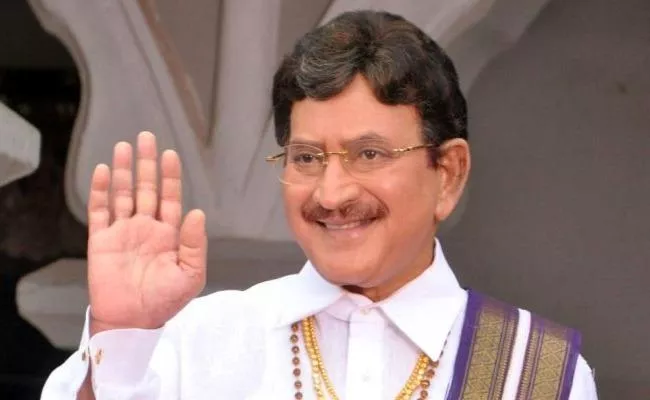 Veteran Telugu Actor Superstar Krishna Passed Away - Sakshi