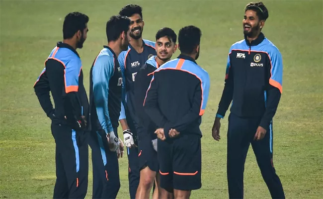 Predicted Team India For First T20 Vs New Zealand - Sakshi