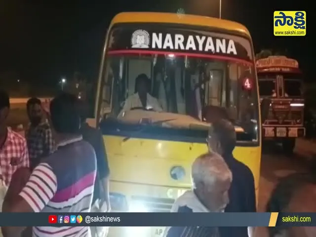 Krishna District: Narayana College Bus Driver Hulchul While Drunk Stage