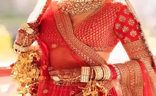 Bride Calls Off Wedding After Groom Family Sends Her Cheap Lehenga - Sakshi