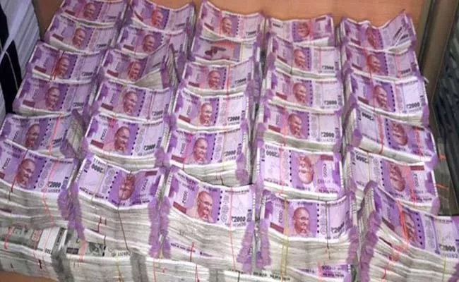 2000 Fake Notes Rs 6 Lakhs Seized Warangal Police - Sakshi