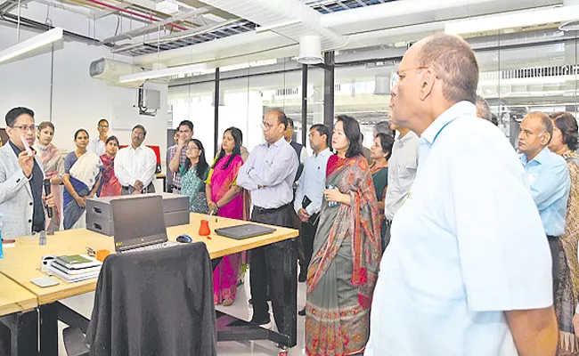 Telangana: IAS Officers Visit T Hub In Hyderabad - Sakshi