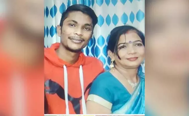 Keshav Stabbed His Parents Sister And Grandmother To Death - Sakshi