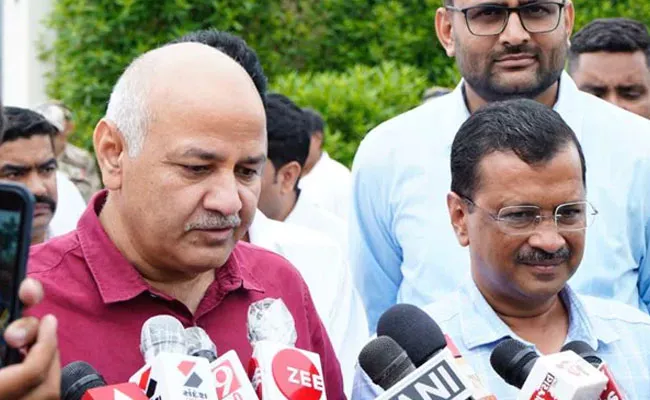 Delhi Deputy CM Manish Sisodia Serious Allegations BJP Manoj Tiwari - Sakshi