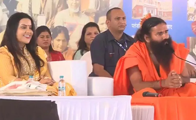 Yoga Guru Ramdev Apologises Women Dressing Remark - Sakshi