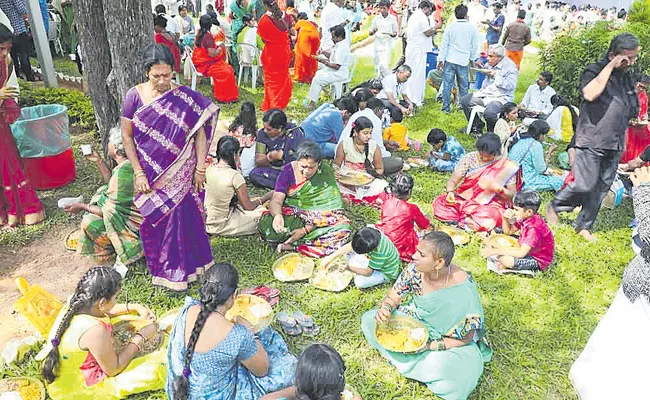 Karthika vanabhojanalu Trend changing in Andhra Pradesh - Sakshi