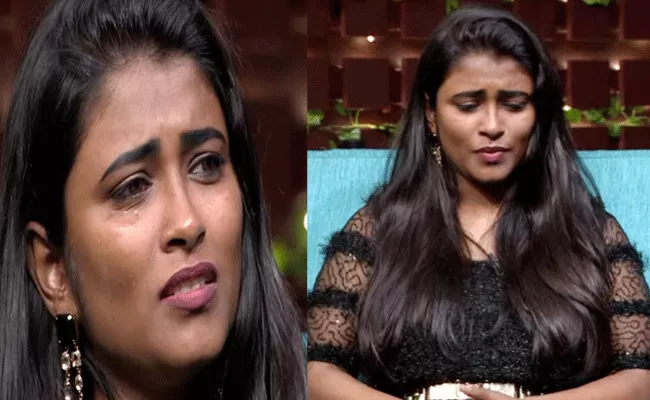 Bigg Boss Telugu 6: Geetu Royal Exit Interview From BB Cafe - Sakshi