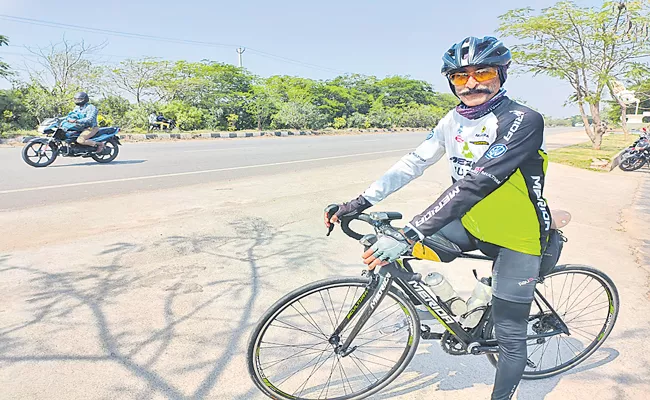 63 Years Old Man Cycling 6000 Km - Sakshi