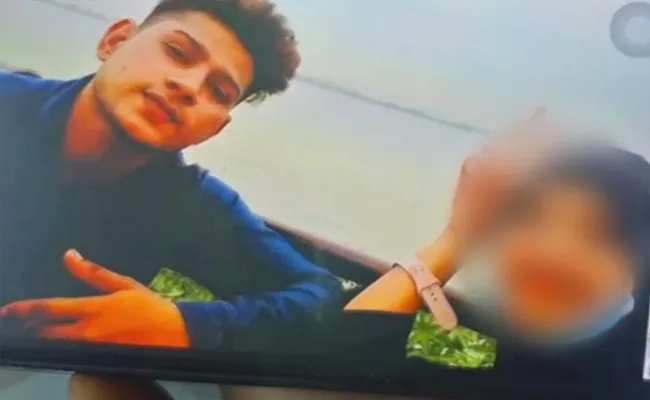 Hyderabad Young man ends life on video call with lover - Sakshi