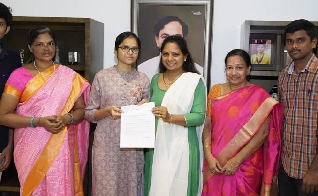 MLC Kavita Financial Help For MBBS Student Harika - Sakshi