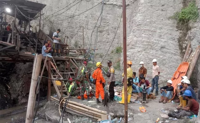 Several Mining Workers Killed In Indonesia Coal Mine Explosion - Sakshi