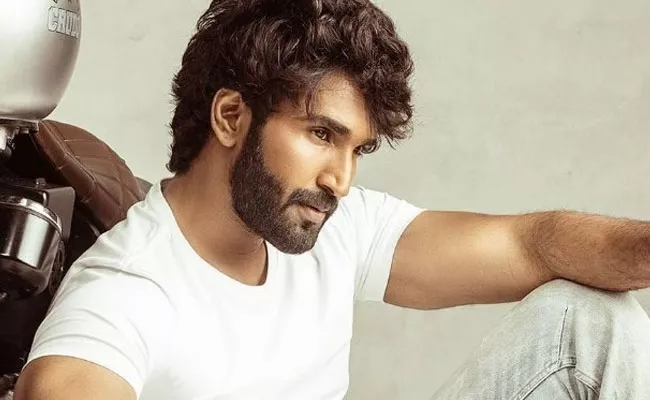 Aadhi Pinisetty Announce His New Movie Shabdam With Vishali Director - Sakshi