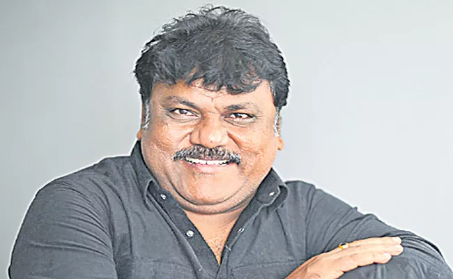 Director Trinadha Rao Nakkina about Dhamaka Movie - Sakshi