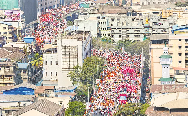 Maha Vikas Aghadi allies take out protest march against Maha govt - Sakshi