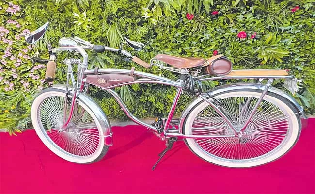 Furniture Dealer From Kakinada Bought Bicycle From Italy - Sakshi