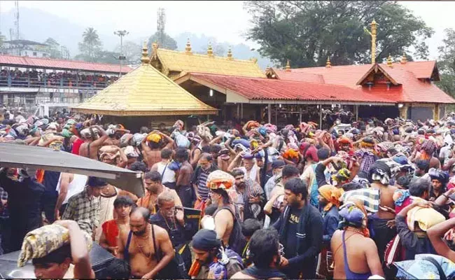 Huge Rush At Sabarimala Extends Timings - Sakshi