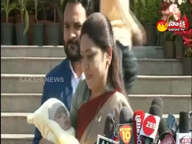 NCP MLA Saroj Babulal Ahire Arrives Assembly with Newborn Son to attend Assembly