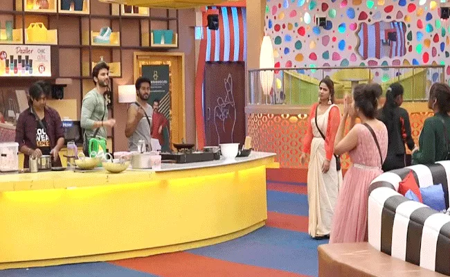 Bigg Boss Telugu 6: Bigg Fight Between Rohit and Inaya Sultana - Sakshi