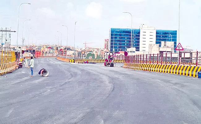 Hyderabad: Kothaguda Flyover All Set To Ease Traffic Open In Jan - Sakshi