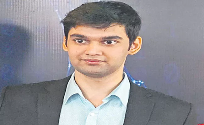 Telangana Grand Master Raja Ritwick Won Blitz Chess Championship Title - Sakshi