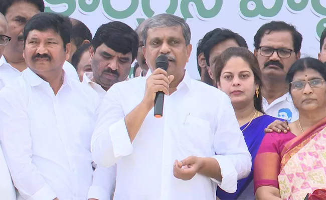 CM Jagan Birthday Celebrations At YSRCP Central Office Tadepalli - Sakshi