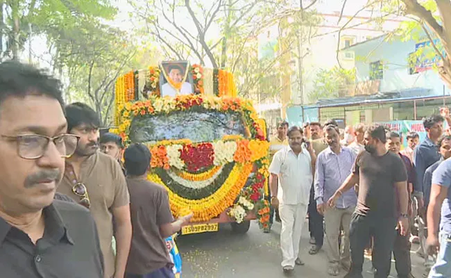 Kaikala Satyanarayana Last Rites To Be Held At Maha Prasthanam - Sakshi