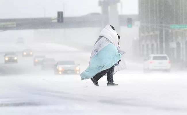 Bomb cyclone, winter storm threatening United States - Sakshi