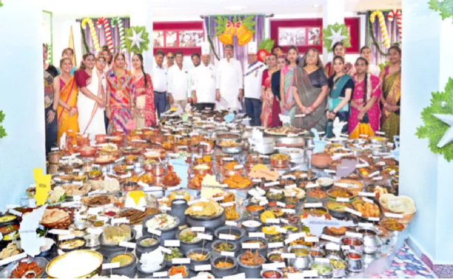 500 Dishes Were Made Part Of World Record In Hyderabad - Sakshi