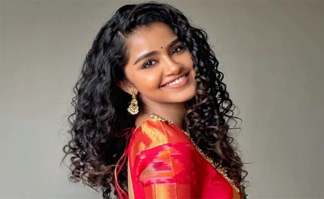 Anupama Parameswaran has a desire to direct - Sakshi