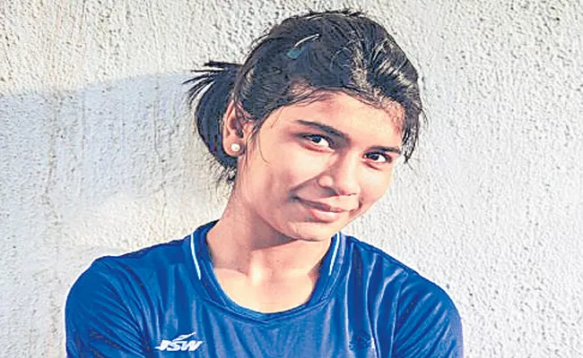 Nikhat Zareen stormed into the final - Sakshi