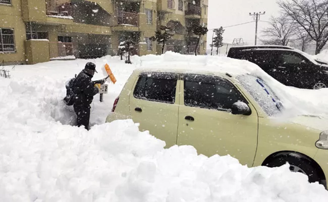 Japan Snow Storm Many People Dead - Sakshi